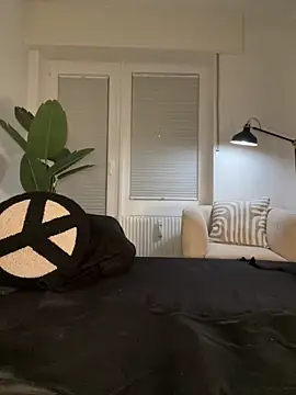 Lena_Blom live sex cam