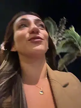 Ninabigtitied live sex cam