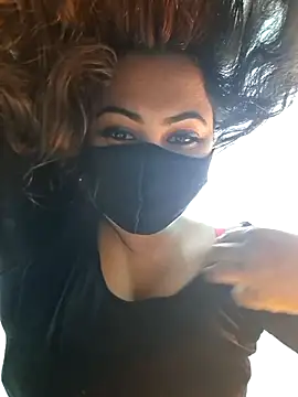 Bristy- live sex cam