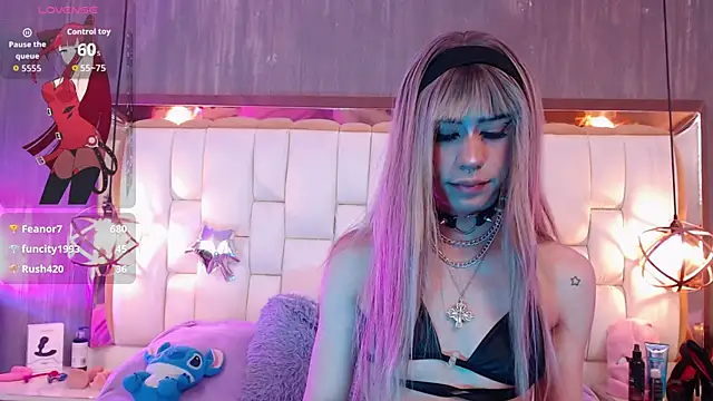 Foxxy_Doll live sex cam