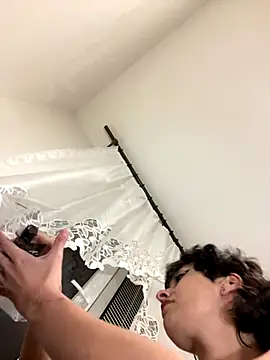 Piggiteablacktea live sex cam