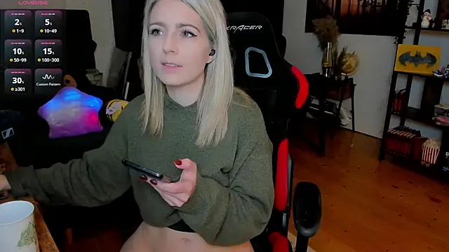 Lisaonthemoon's cam snapshot