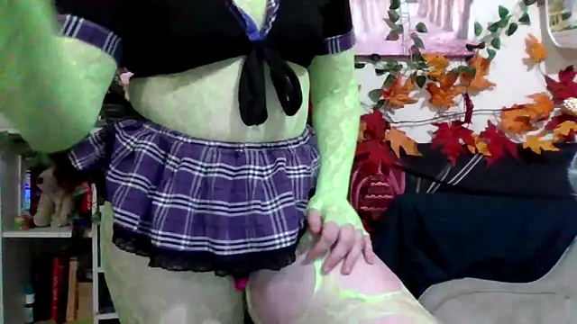 AverageRose's cam snapshot