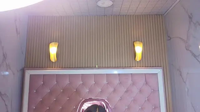 Victoria_b_'s cam snapshot