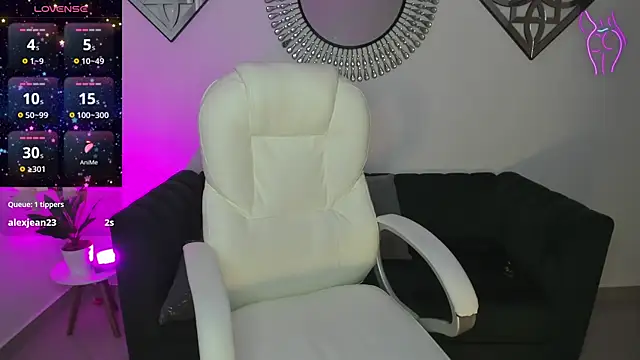 issi_loren's cam snapshot