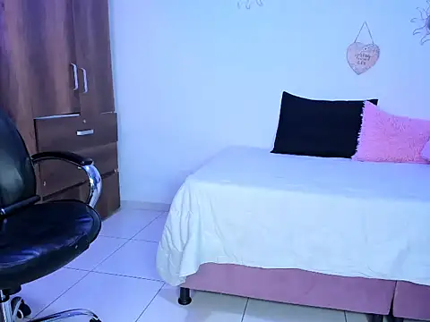 thaily_22's cam snapshot