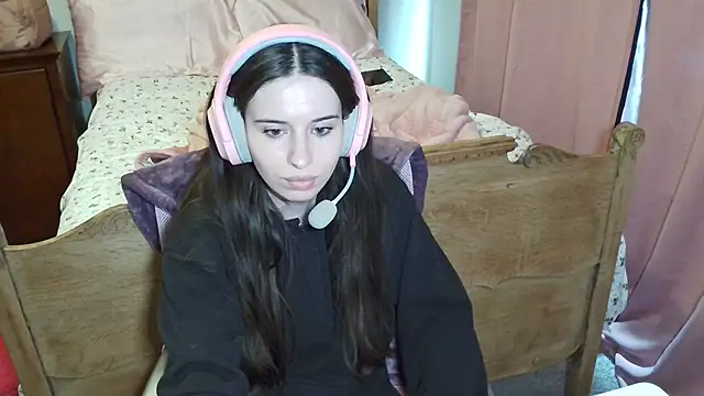 alisonfields's cam snapshot