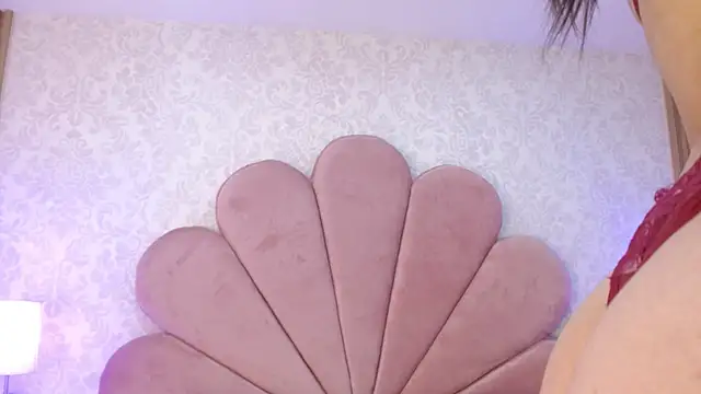 ElhaThomson's cam snapshot