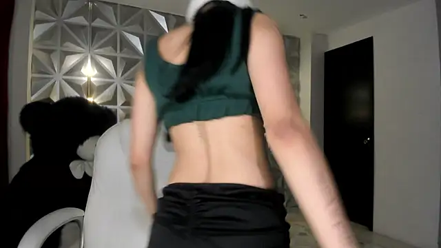 zoerouse_'s cam snapshot