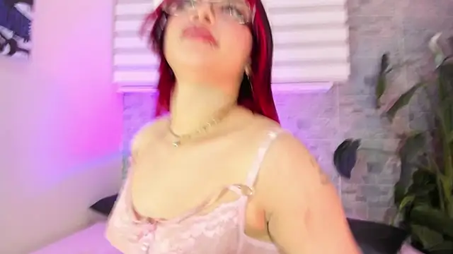 HelenaScott's cam snapshot