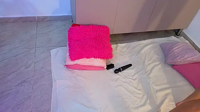 PIA_STONE's cam snapshot