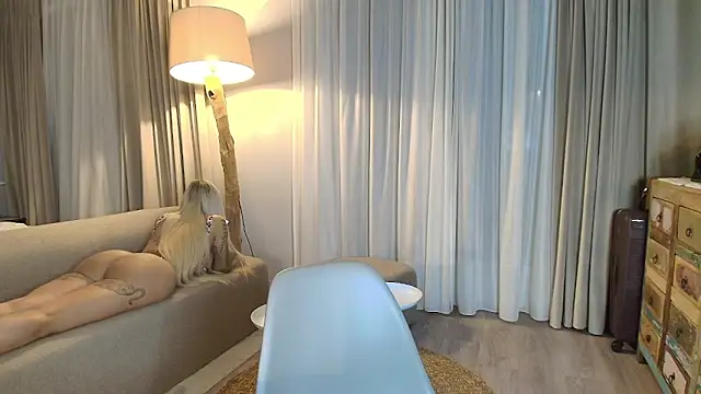 shayblonde's cam snapshot