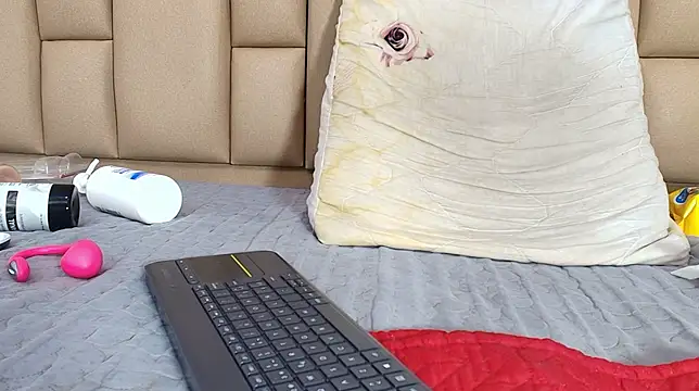 hannah_teehn's cam snapshot