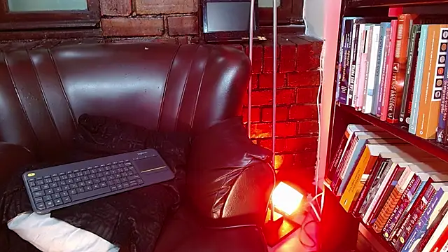 Sue_Sparkle's cam snapshot