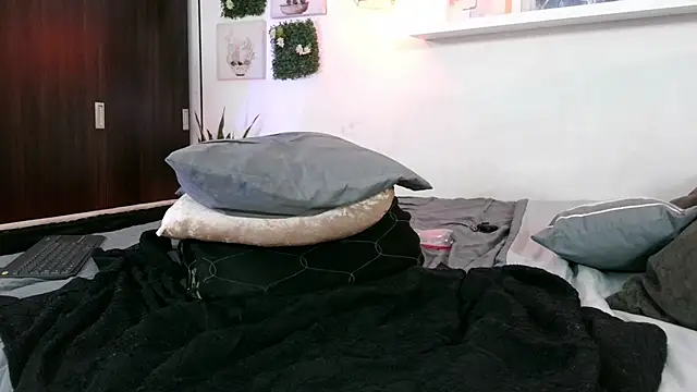 Dulce_Morrys's cam snapshot