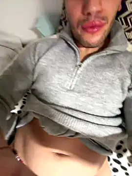 yaxxx03 live sex cam