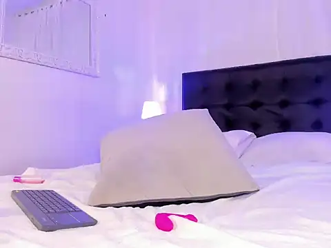 emma_martiin's cam snapshot