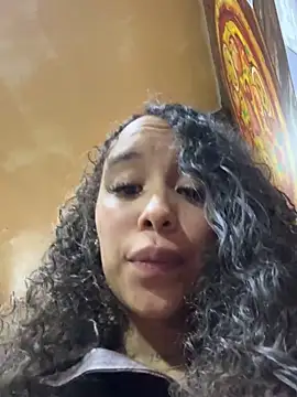 MarieLeon live sex cam