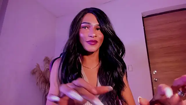 carolinemiller7 live sex cam