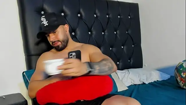 mikeblaree live sex cam