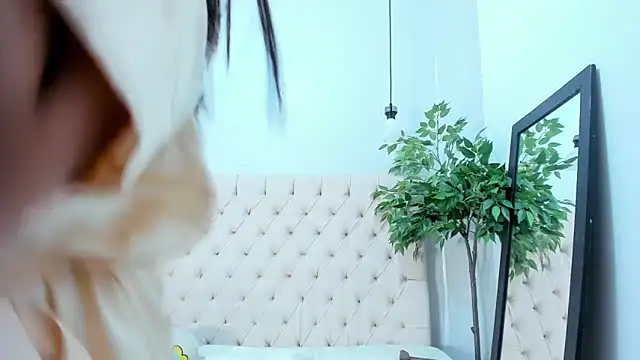 Victoria_Coleman live sex cam