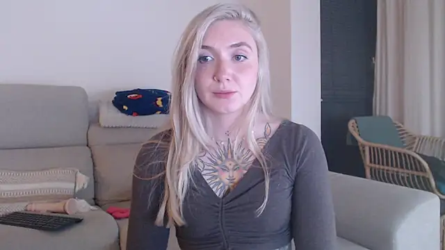 tattoobbgirl's cam snapshot