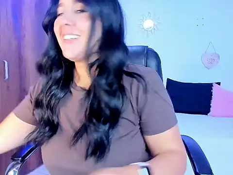 thaily_22's cam snapshot