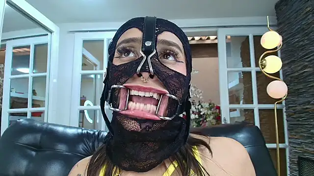 miss_collins's cam snapshot