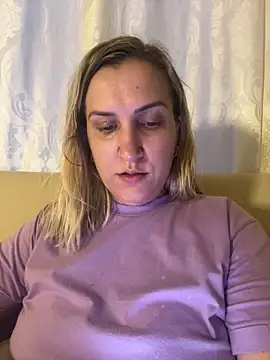 Bia_sexynovaes's cam snapshot