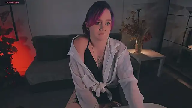 lunaalli's cam snapshot