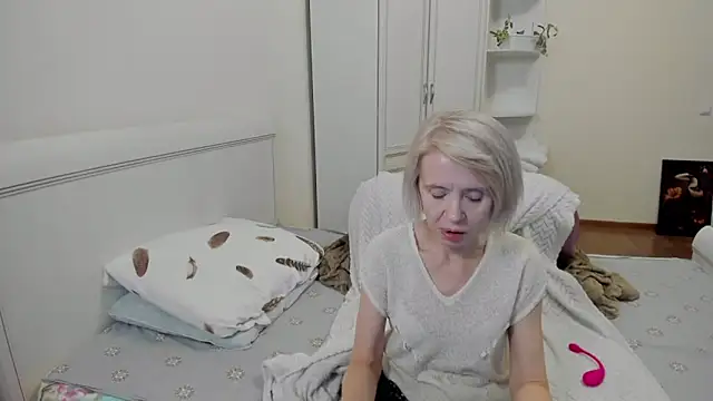 aminalive's cam snapshot