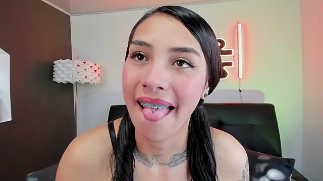 miss_monserrat's cam snapshot