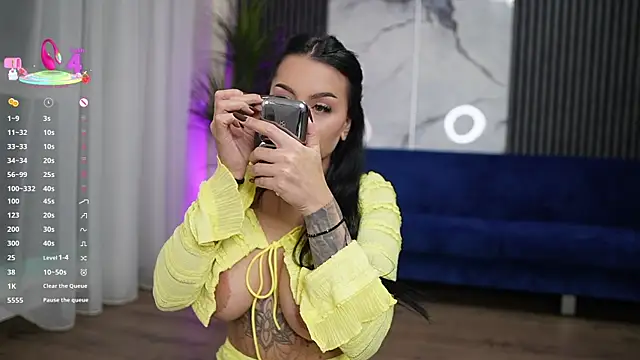 Ivy_Trix's cam snapshot