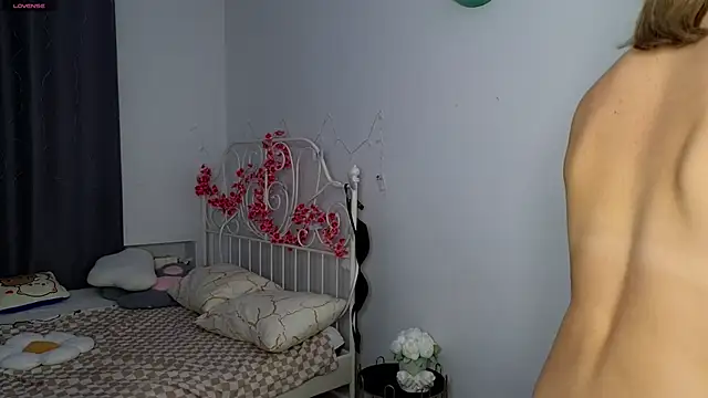 springloveee's cam snapshot