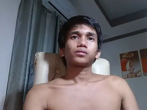 charlie0728's cam snapshot