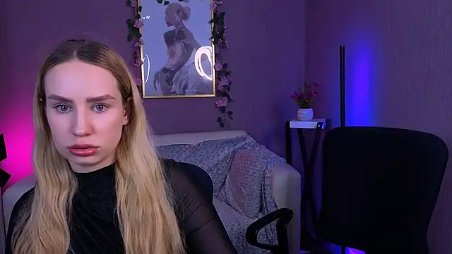 playful_sophie's cam snapshot