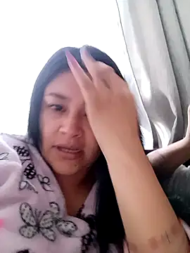 bri_ali's cam snapshot