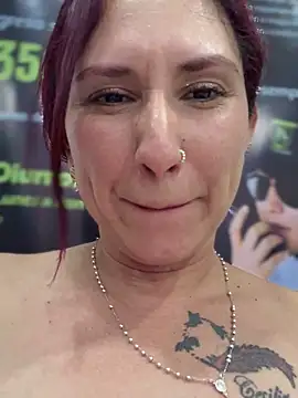 Megan-01-'s cam snapshot