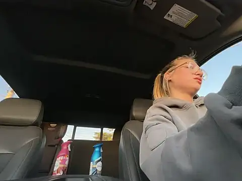 hatgirlsolo's cam snapshot