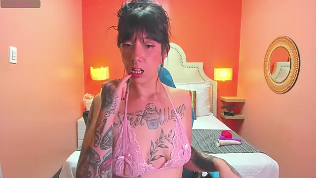 nora_temptress's cam snapshot