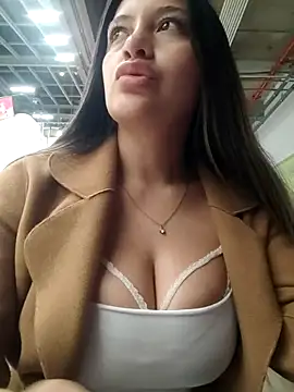 alana_69's cam snapshot