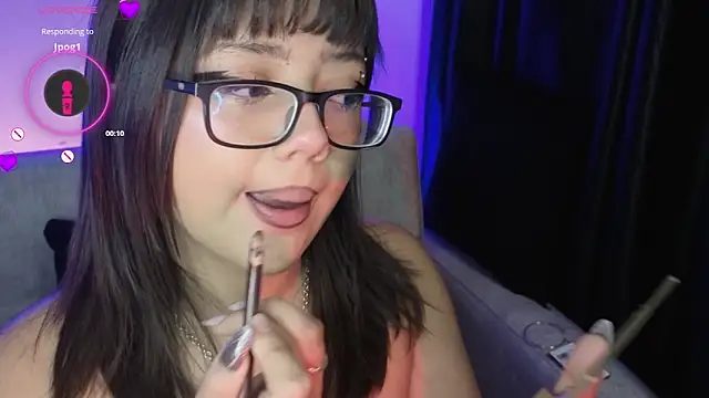 missy_taylor_'s cam snapshot