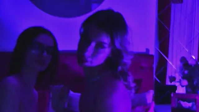 CassieFox_'s cam snapshot