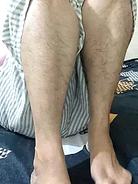 mallupriyapriya's cam snapshot