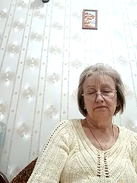 AlikaSwan5821's cam snapshot