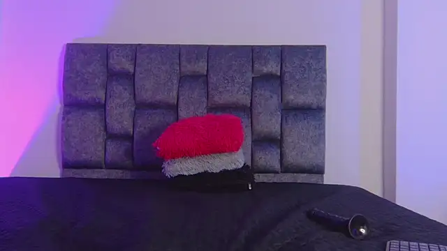 kittymonroe1's cam snapshot