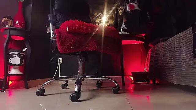 MillyWhrite's cam snapshot