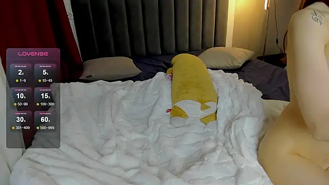 Lost_Cherrry's cam snapshot