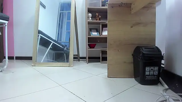 danya_milf's cam snapshot