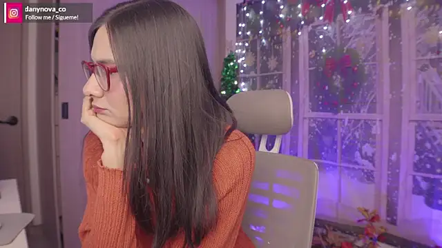 DanyNova_Co's cam snapshot